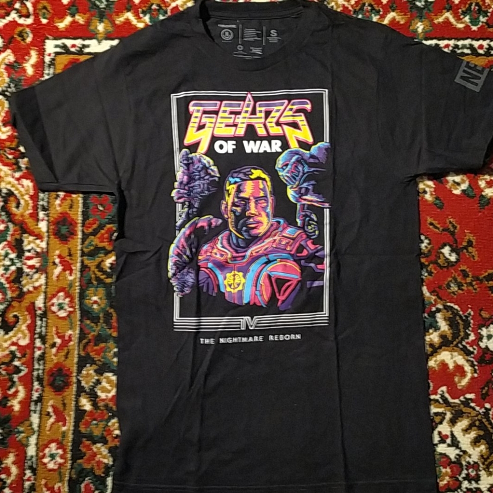 Men's Gears of War Shirt Small